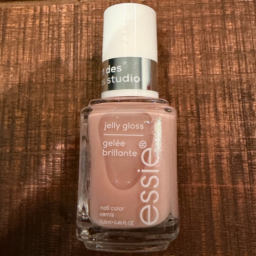 FREE🆕Essie Jelly Gloss CHARM TO STABLE Nail Polish 🆓 w/ A $50 PURCHASE!